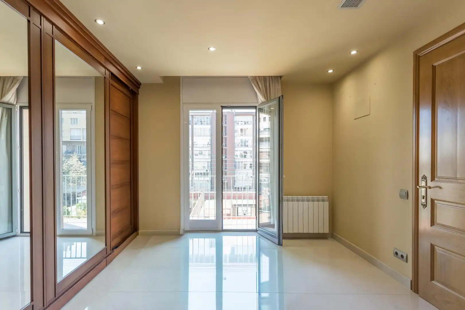 Wohnung mit Terrasse zum Verkauf in Carrer ARAGO, imagen 4