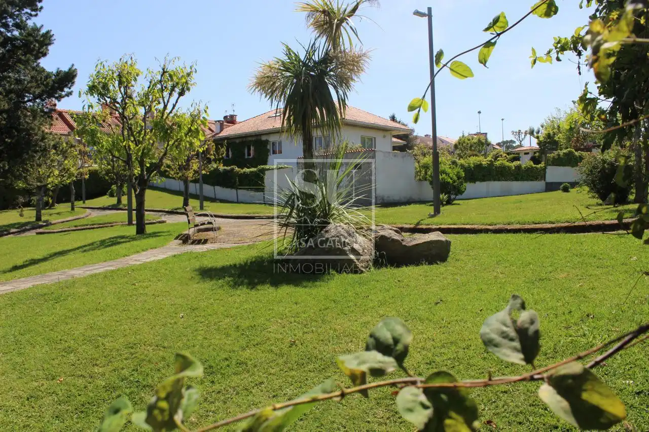 Adossat amb piscina en venda a Baiona, imagen 30