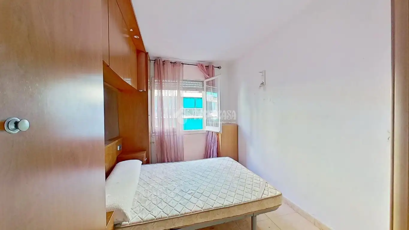 Bedroom of Flat for sale in Cerdanyola del Vallès  with Balcony