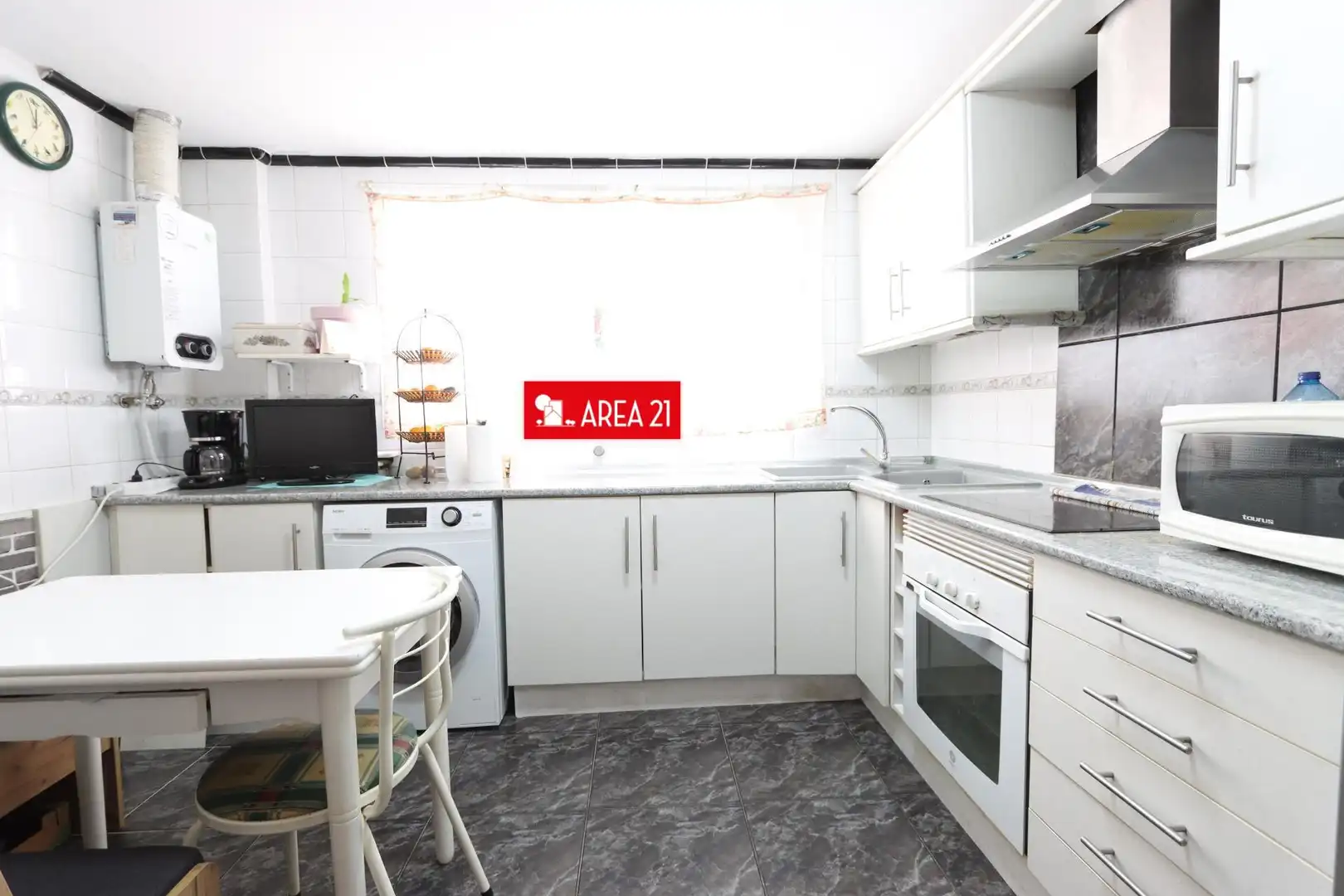 Cocina de Piso en venta en Valencia con Aire acondicionado y Balcón