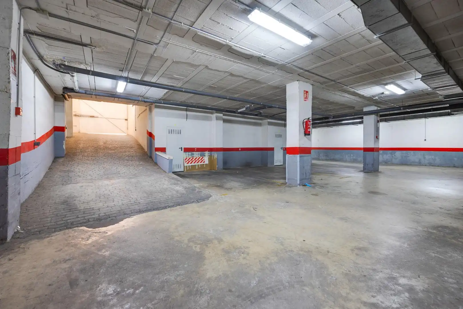 Parking de Apartamento en venta en Torrevieja con Aire acondicionado, Terraza y Trastero