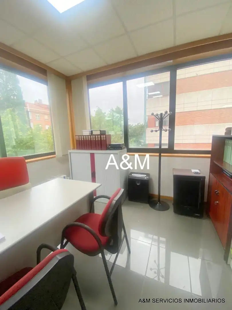 Office for sale in Vitoria - Gasteiz  with Air Conditioner