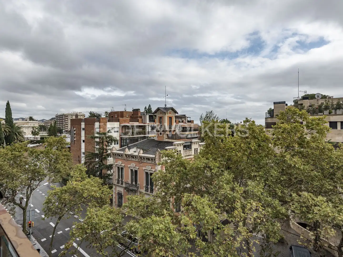 Vista exterior de Piso en venta en Barcelona con Aire acondicionado, Calefacción y Parquet