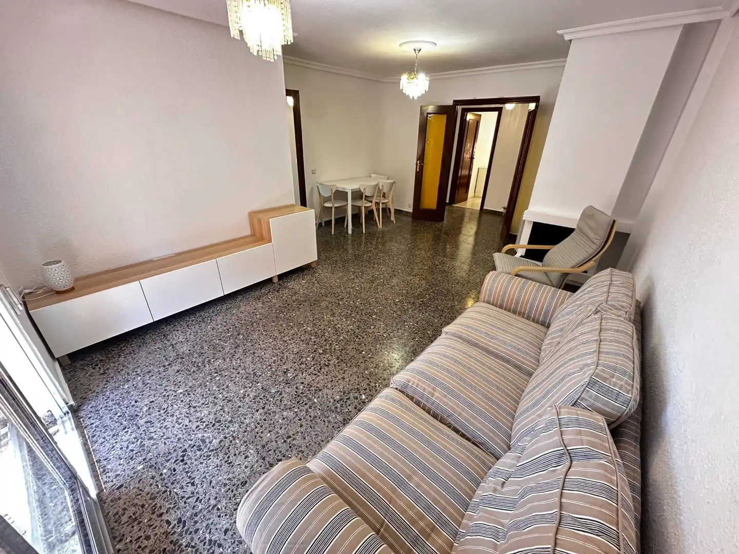 Living room of Flat for rent in Cuenca  with Heating, Terrace and Furnished