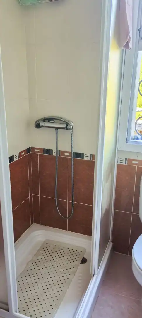 Badezimmer von Country house zum Verkauf in Vilagarcía de Arousa mit Heizung, Möbliert und Alarm