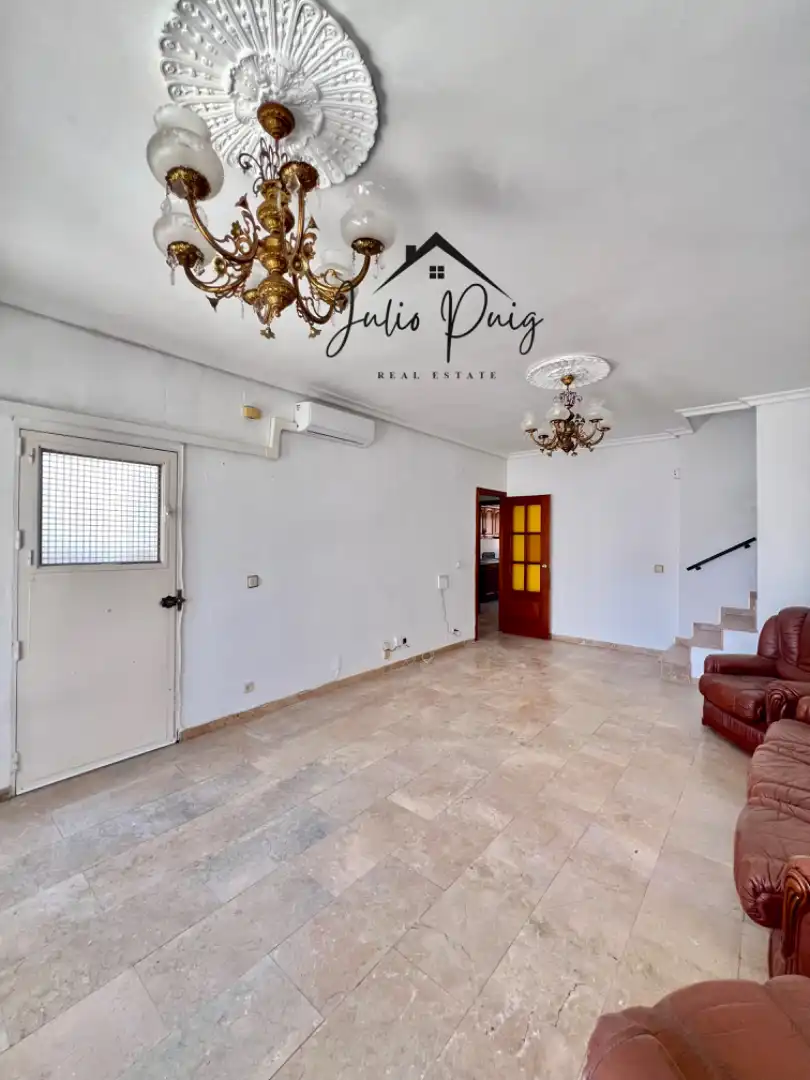 Living room of Houses for sale in Coria del Río  with Air Conditioner, Terrace and Storage room
