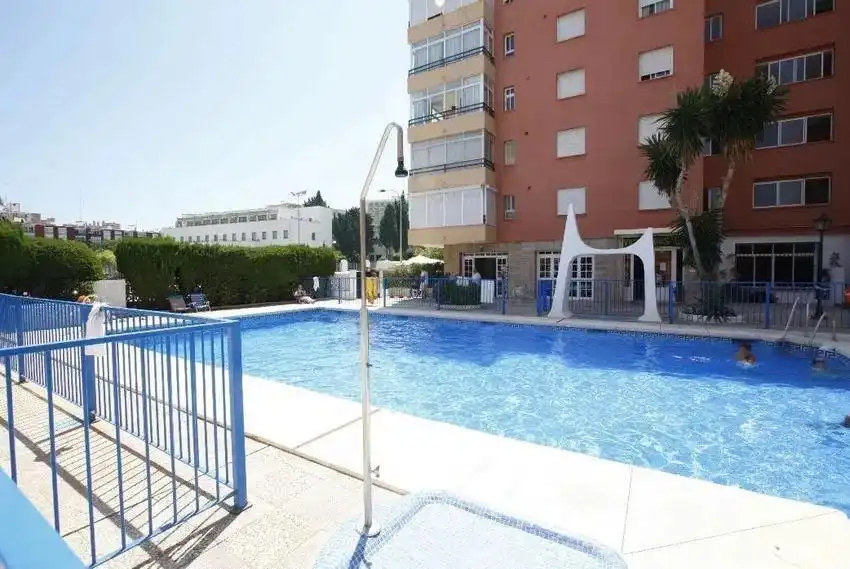 Piscina de Pis en venda en Torremolinos amb Aire condicionat i Piscina comunitària