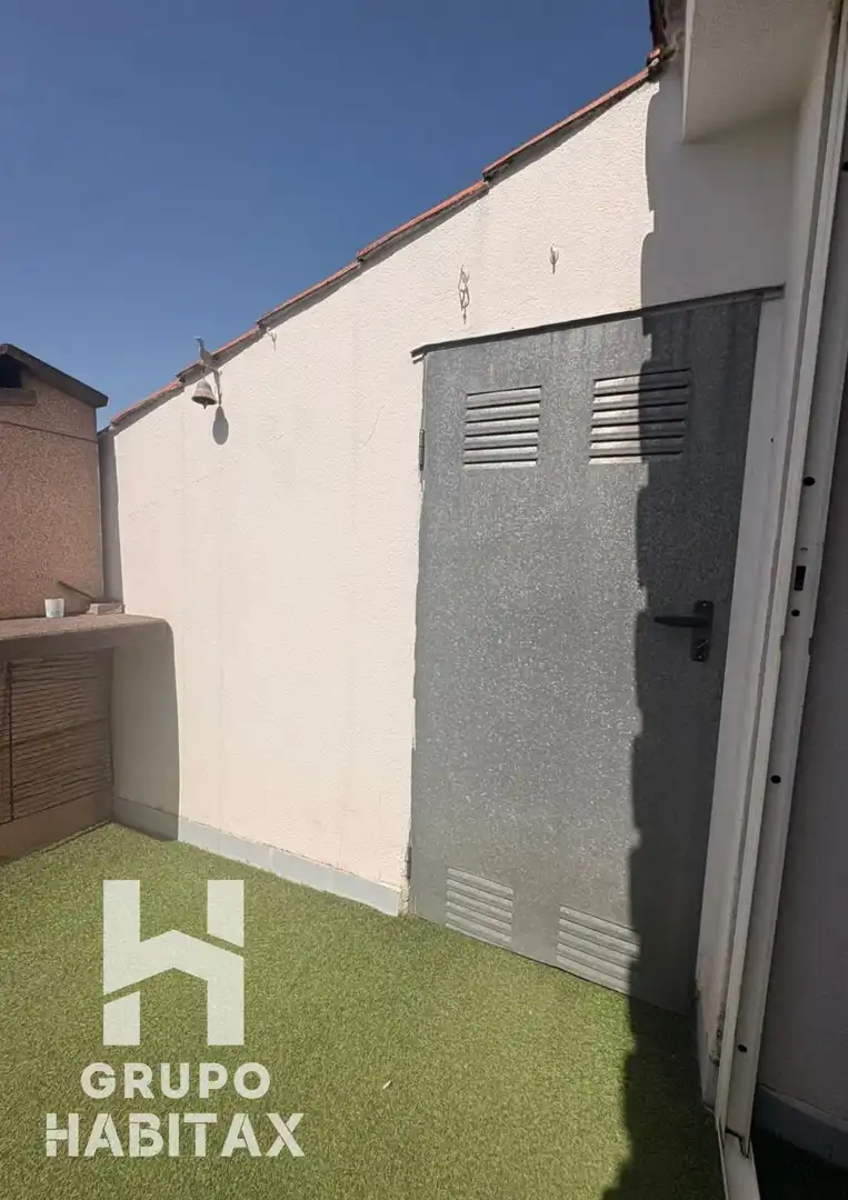 Dúplex en venta en Calle BARBERA DEL VALLES, Can Clos - Pinetons