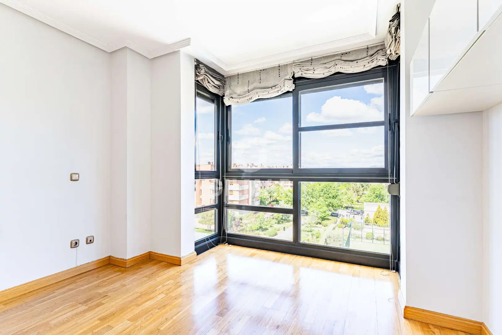 Habitación de Piso en venta en Madrid con Calefacción, Jardín privado y Trastero