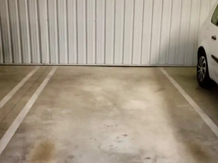 Garatge de lloguer a Calle la Adrada, 28, Ensanche de Vallecas - La Gavia