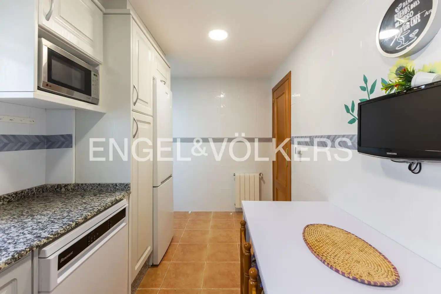 Cocina de Piso en venta en Tavernes Blanques con Aire acondicionado, Calefacción y Terraza