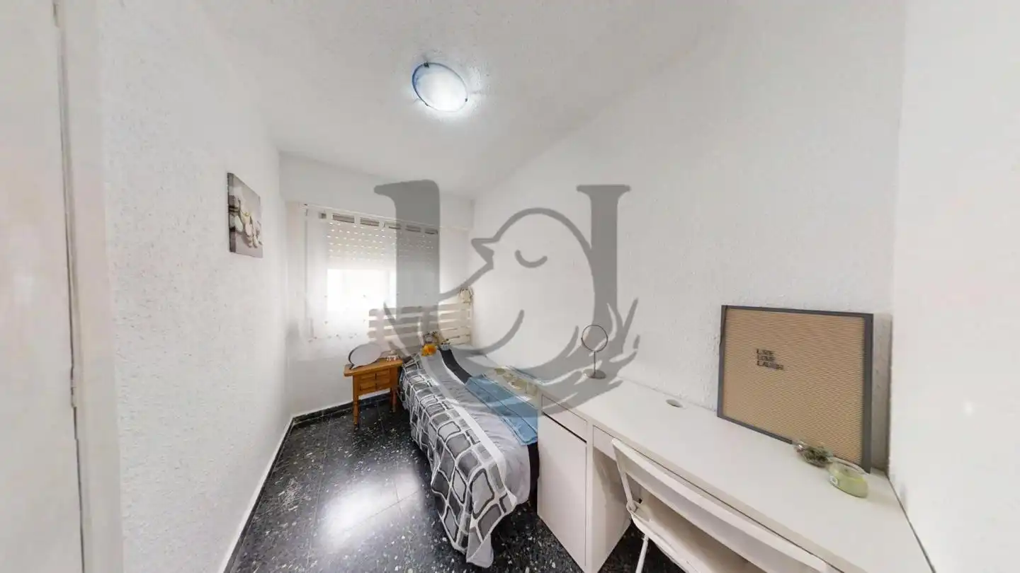Bedroom of Flat for sale in Silla  with Air Conditioner and Terrace