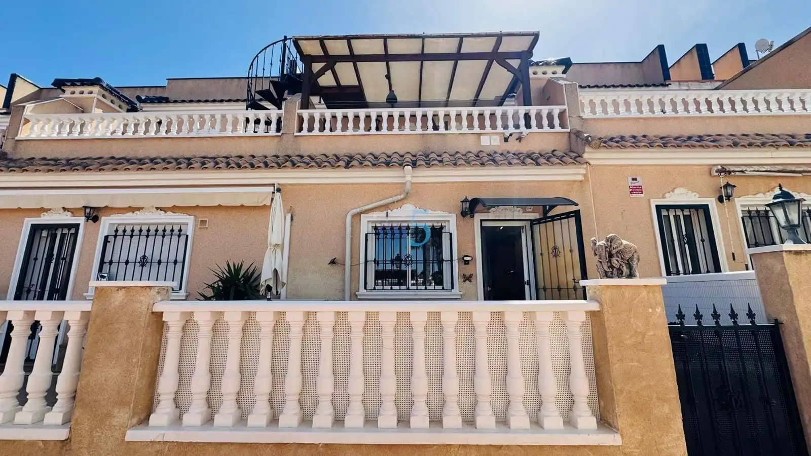 Adossat amb terrassa en venda a Orihuela Costa