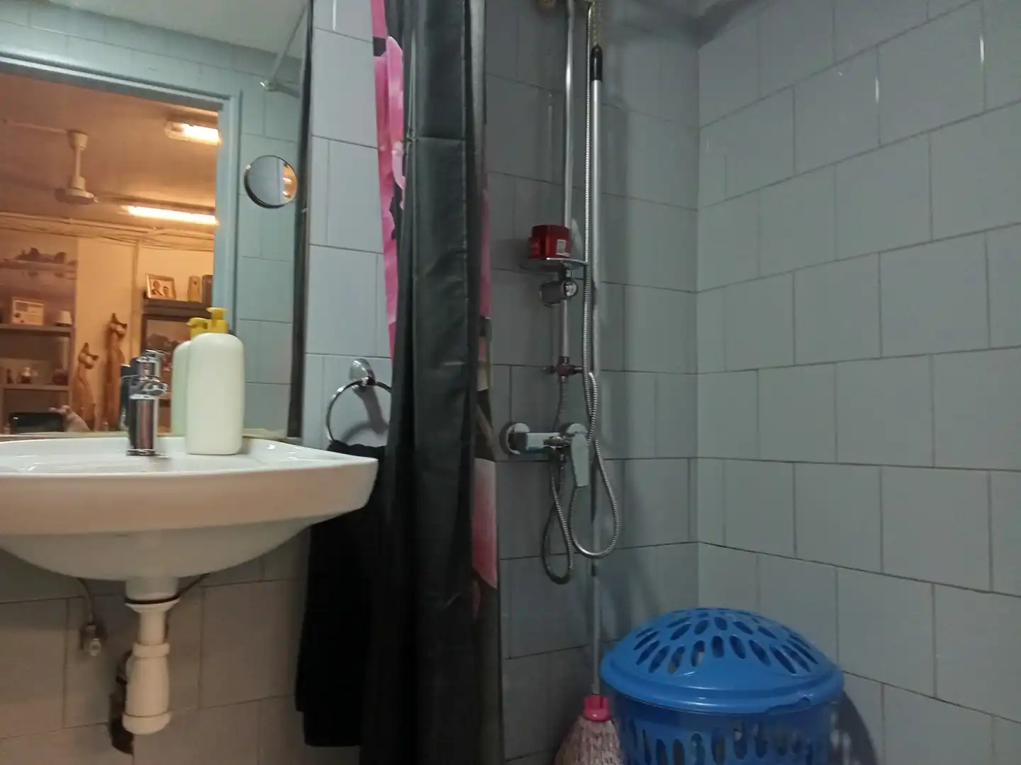 Baño de Local en venta en El Masnou con Aire acondicionado, Calefacción y Amueblado