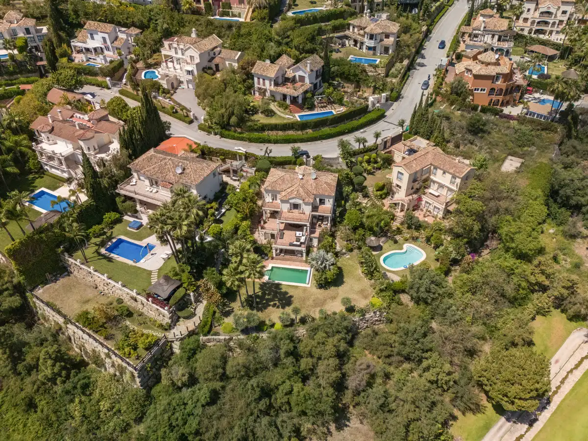 Vista exterior de Casa o xalet en venda en Málaga amb Aire condicionat, Terrassa i Moblat