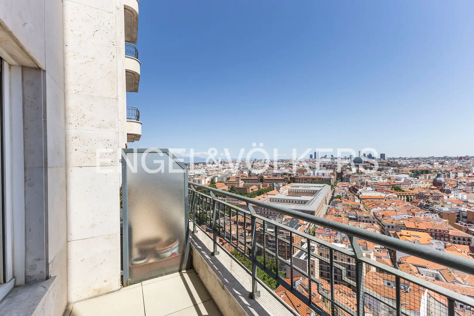 Terrasse von Wohnung zur Miete in Madrid mit Heizung