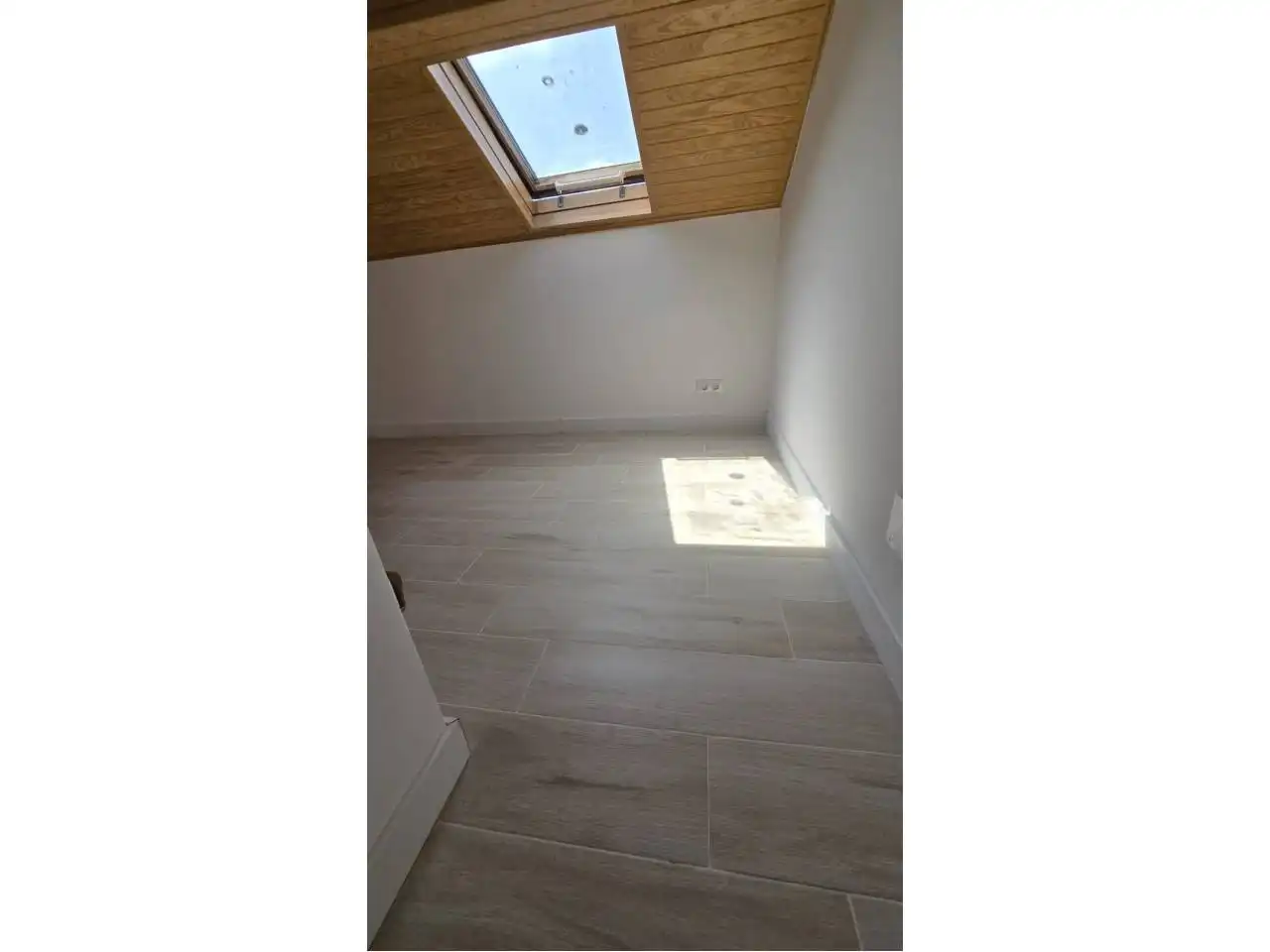 Casa adosada en venta en Vilagarcía de Arousa con Calefacción, Terraza y Amueblado