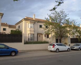 Vista exterior de Casa o xalet en venda en Jerez de la Frontera amb Aire condicionat
