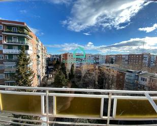 Vista exterior de Àtic en venda en  Madrid Capital