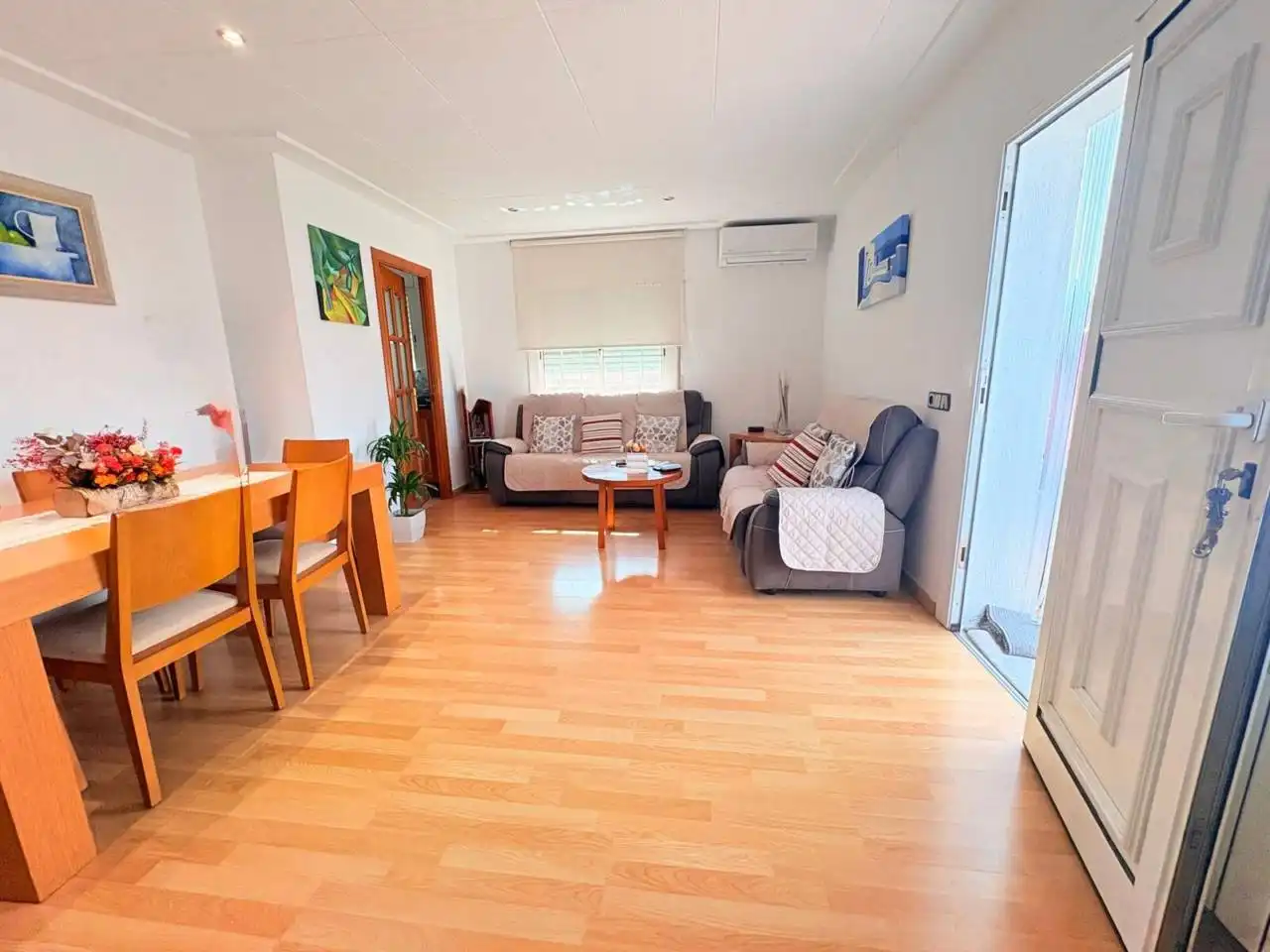 Living room of Houses for sale in Caldes de Malavella  with Air Conditioner, Heating and Private garden