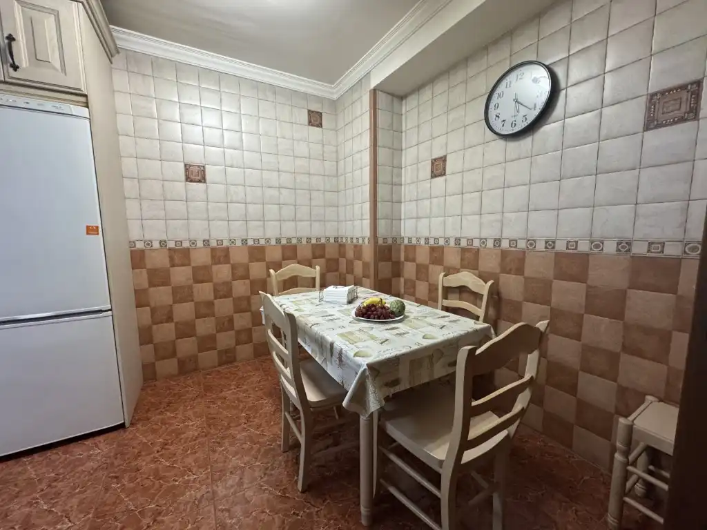 Cuina de Casa o xalet en venda en Estepona amb Forn i Rentadora