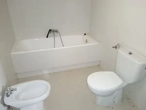 Bany de Casa o xalet en venda en Villarrabé amb Jardí privat