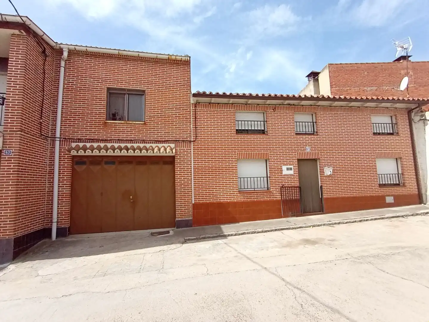Exterior view of Houses for sale in Castronuño