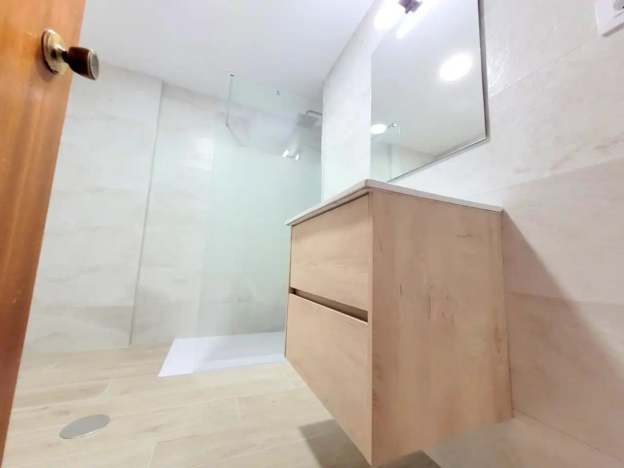 Apartamento de alquiler en De La Rioja, 125, Playa de Gandia