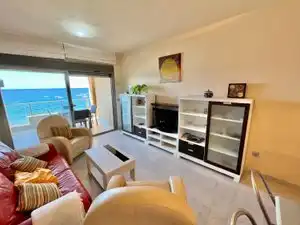 Wohnzimmer von Wohnung zur Miete in Almuñécar mit Klimaanlage, Terrasse und Möbliert