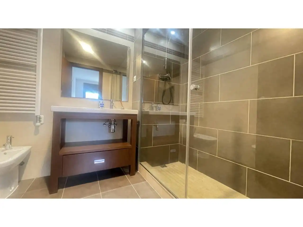 Bany de Apartament en venda en Terrassa amb Calefacció
