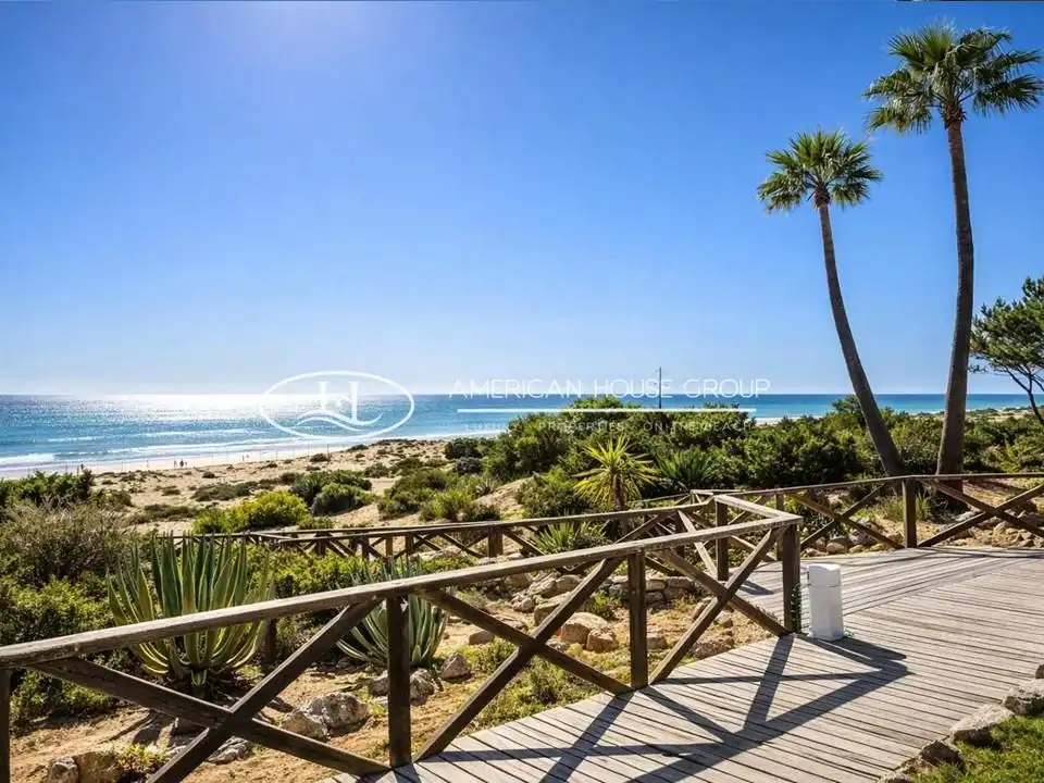 Vista exterior de Edificio en venta en Chiclana de la Frontera