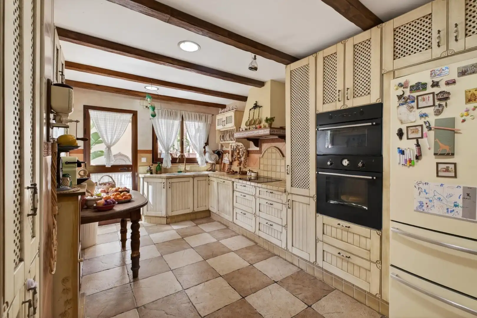 Kitchen of Houses for sale in Málaga  with Air Conditioner, Heating and Private garden