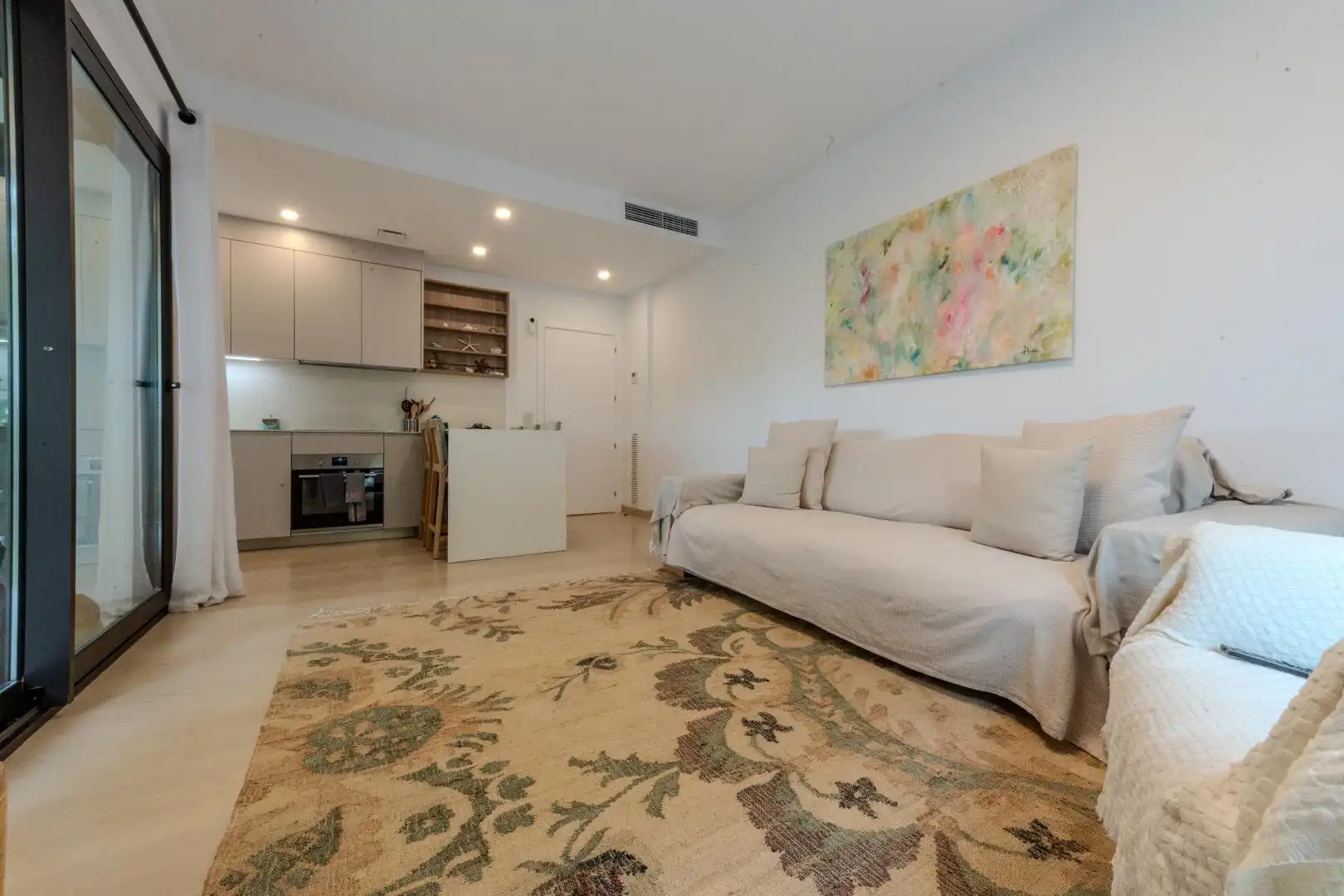 Sala d'estar de Planta baixa de lloguer en Castell d'Aro, Platja d'Aro i s'Agaró amb Aire condicionat, Calefacció i Jardí privat