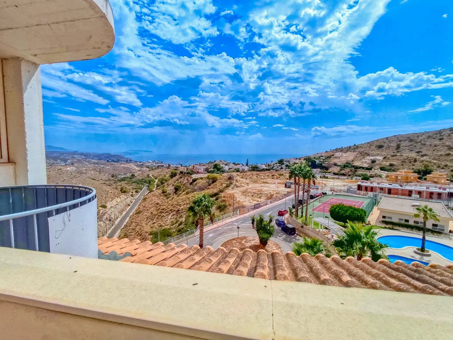 Außenansicht von Dachboden zum Verkauf in El Campello mit Klimaanlage, Heizung und Terrasse