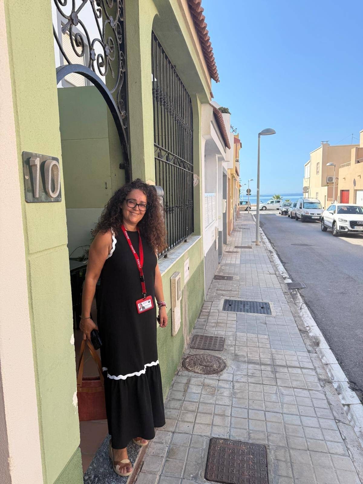 Vista exterior de Casa adosada en venta en  Almería Capital con Aire acondicionado, Terraza y Balcón
