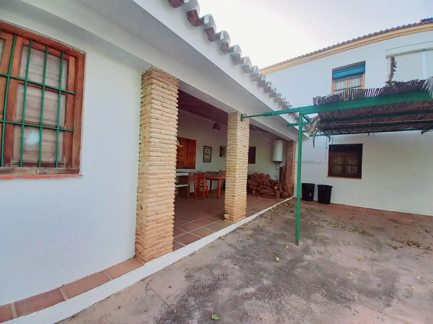 Casa adosada en venta en Comares con Terraza, Trastero y Amueblado