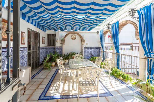 Piso en Venta en Calle Alfarería en Triana Casco Antiguo