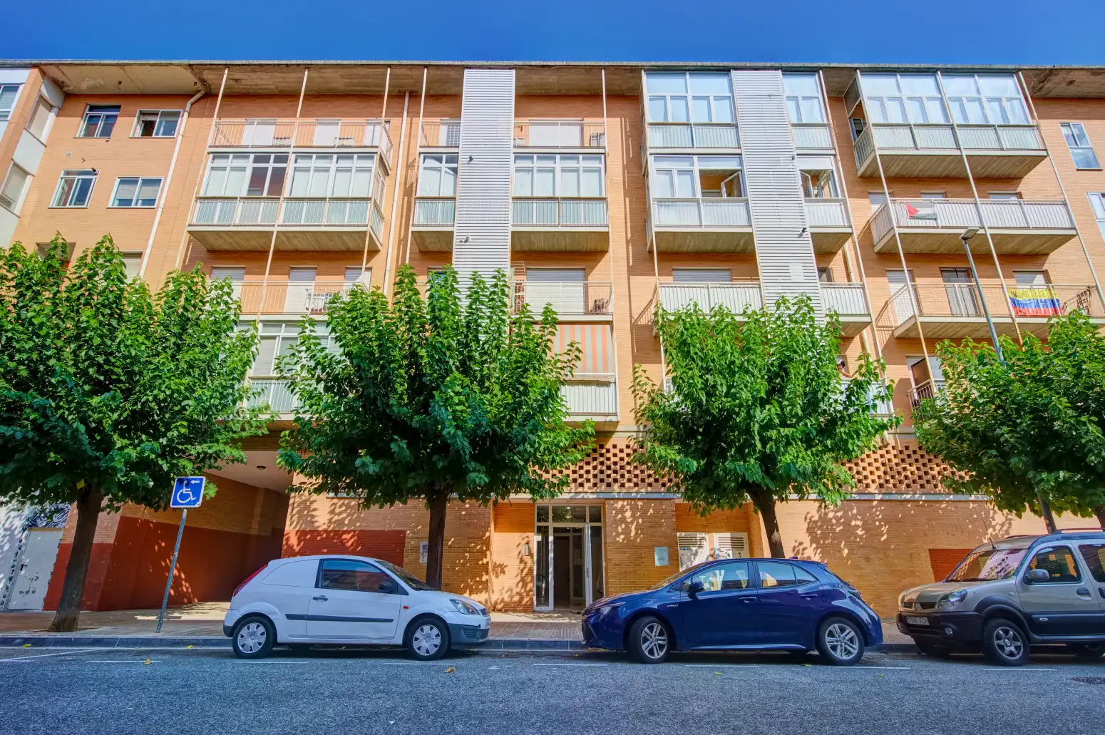 Vista exterior de Piso en venta en Berriozar con Calefacción, Parquet y Trastero