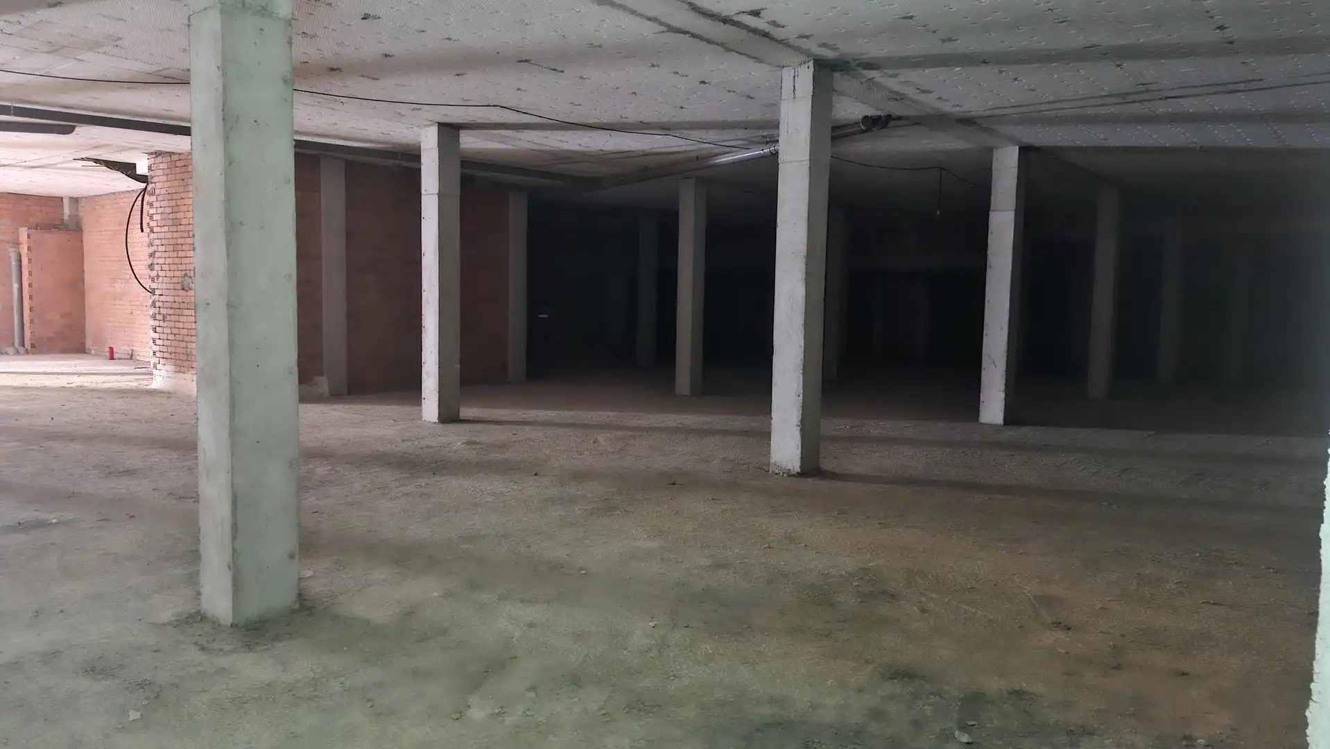 Local comercial en venda a Avenida das Carolinas 49, Vilagarcía de Arousa, España, imagen 13