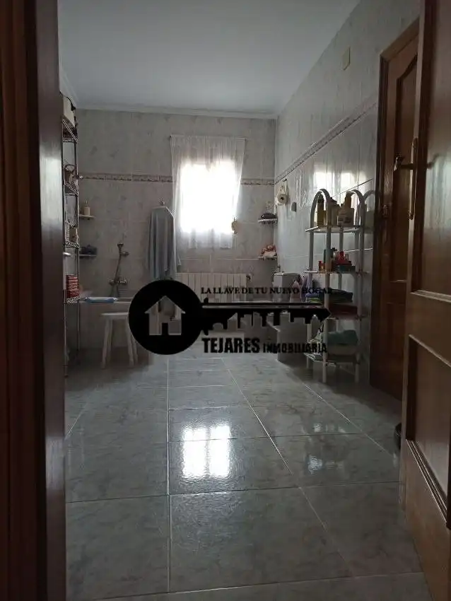Houses for sale in Albacete  with Air Conditioner, Private garden and Terrace