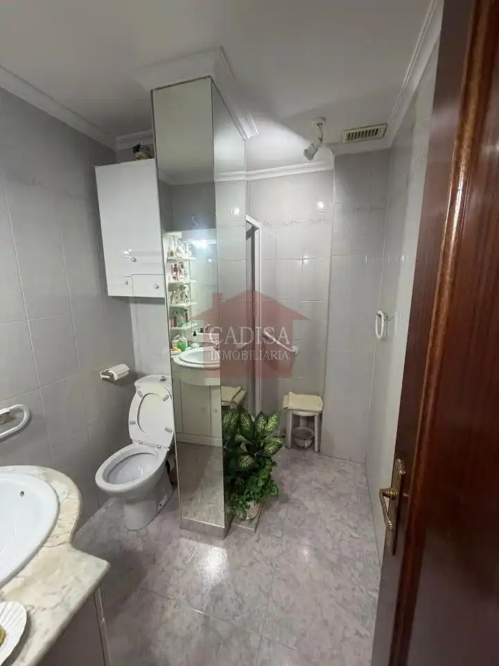 Baño de Piso en venta en Salamanca con Calefacción, Amueblado y Balcón
