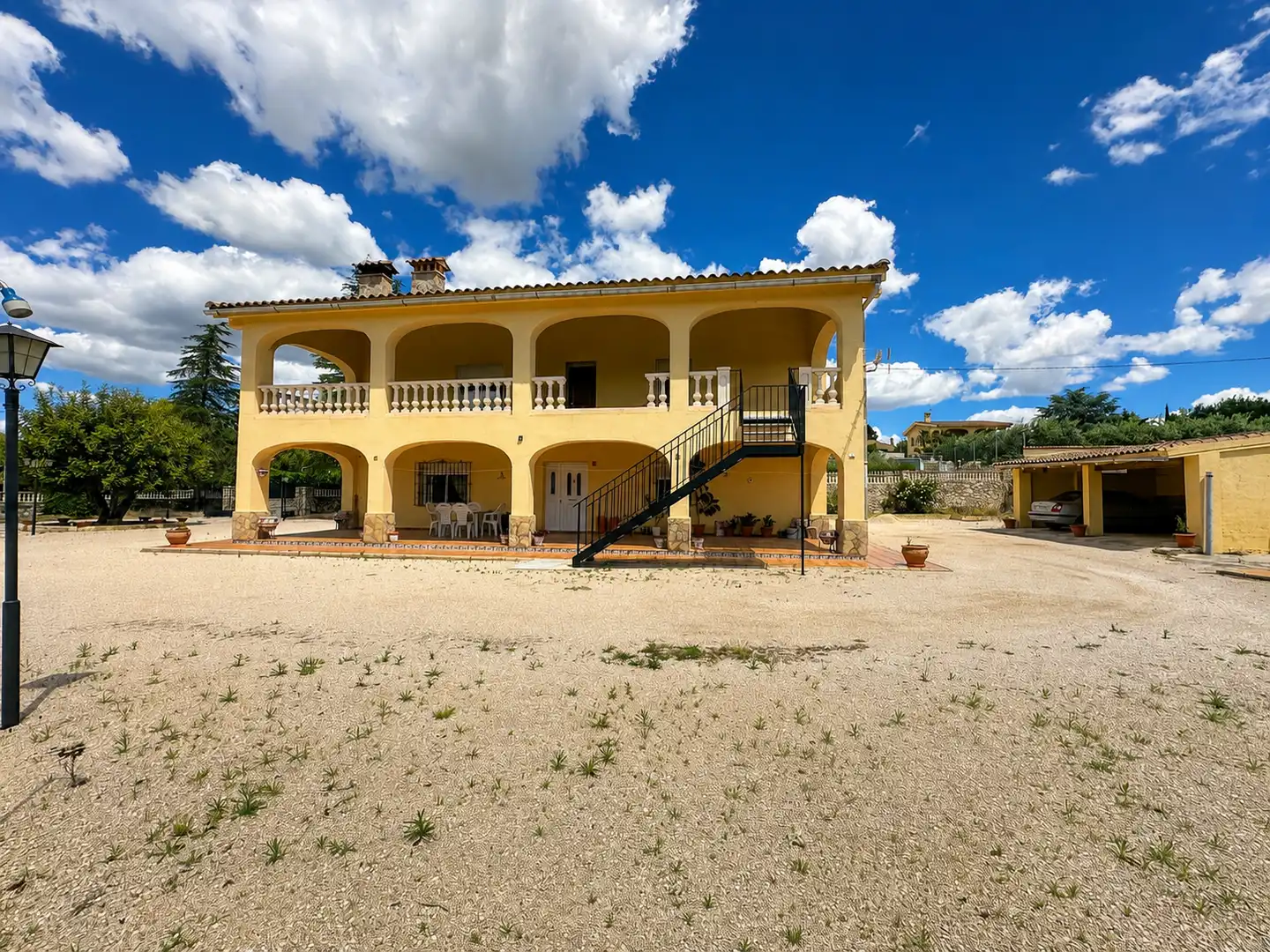 Vista exterior de Casa o chalet en venta en Agullent con Calefacción, Jardín privado y Terraza