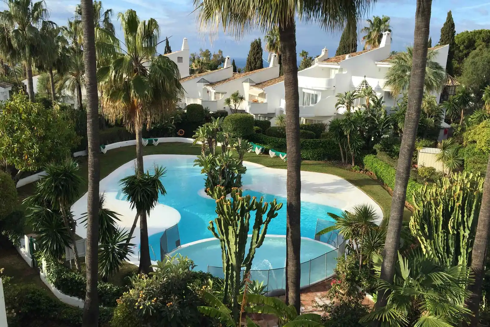 Jardí de Casa adosada en venda en Marbella amb Aire condicionat, Jardí privat i Terrassa