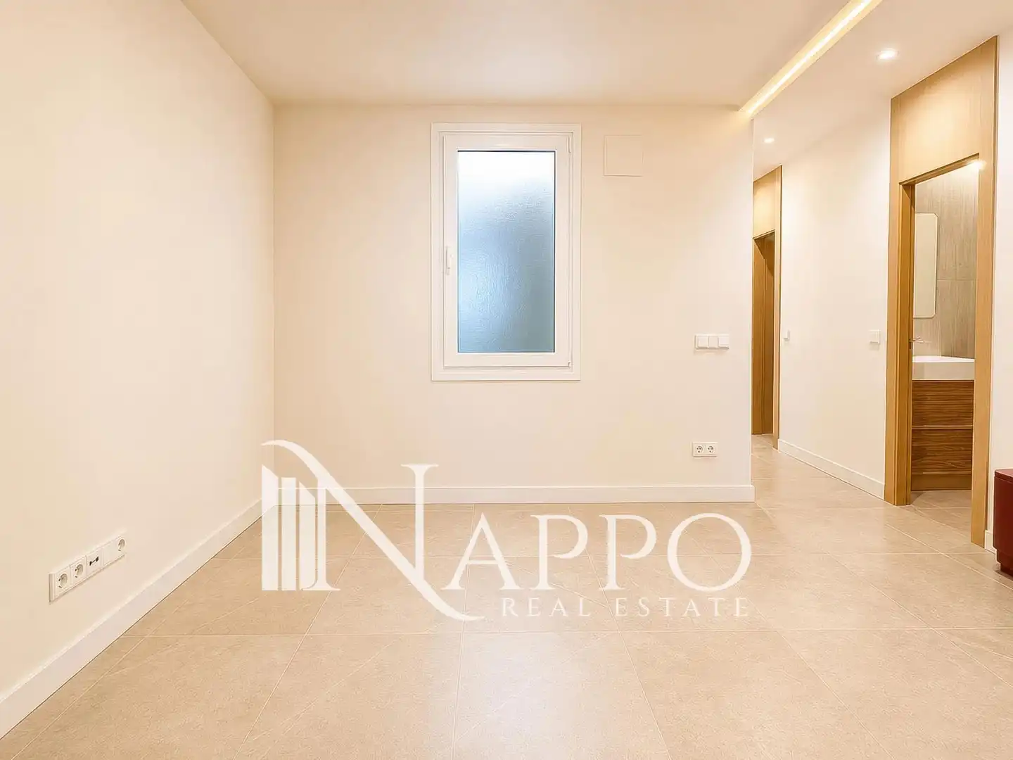 Flat for sale in Madrid  with Air Conditioner, Heating and Oven