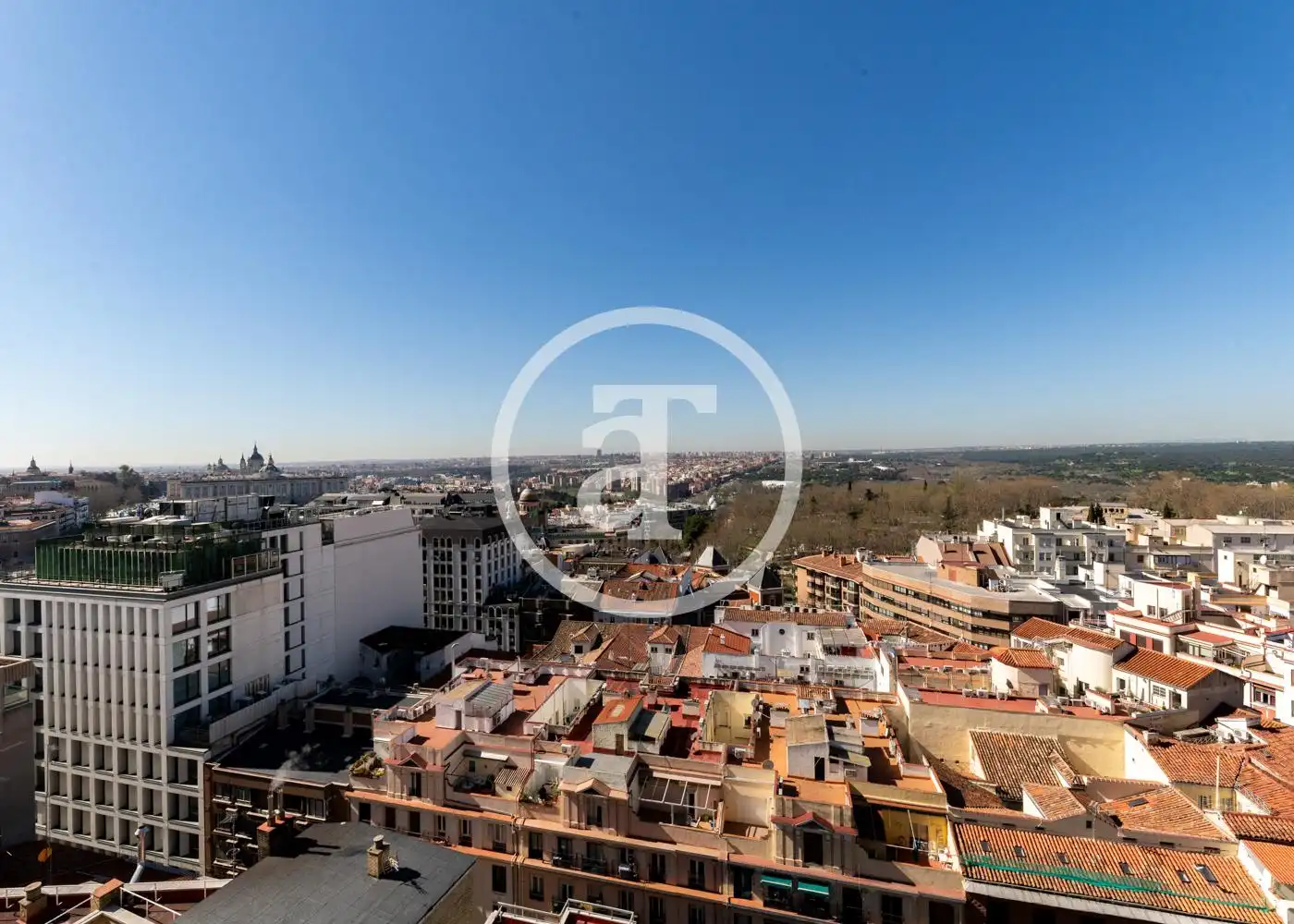Außenansicht von Wohnung zur Miete in Madrid mit Klimaanlage, Heizung und Möbliert