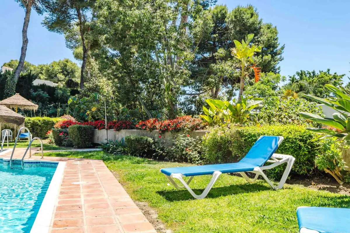 Jardí de Pis en venda en Mijas amb Aire condicionat, Calefacció i Jardí privat