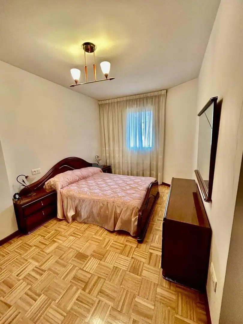 Habitación de Piso en venta en La Bañeza  con Calefacción