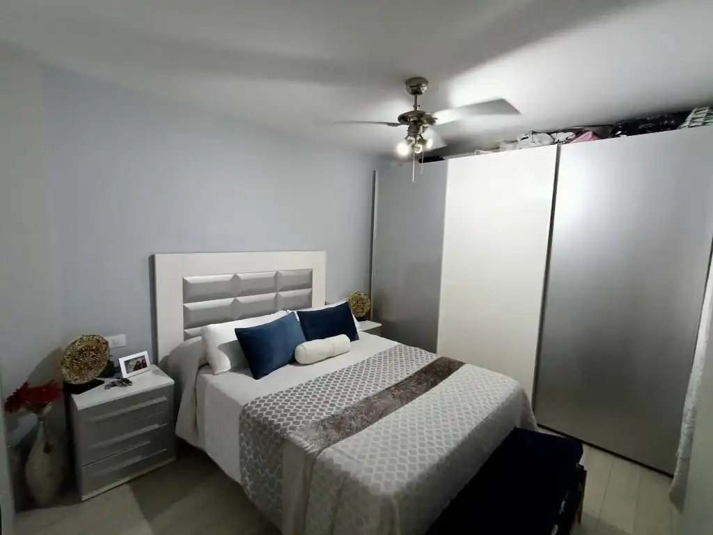 Bedroom of Flat for sale in Dos Hermanas