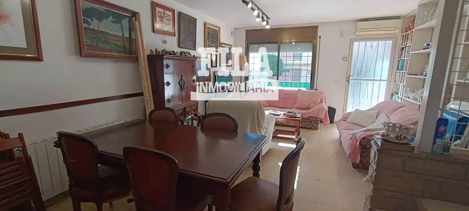 Casa adosada en venta en Sant Salvador
