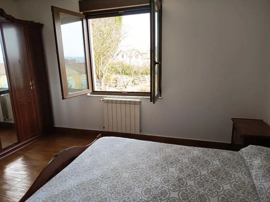 Habitación de Casa o chalet en venta en Avilés con Amueblado